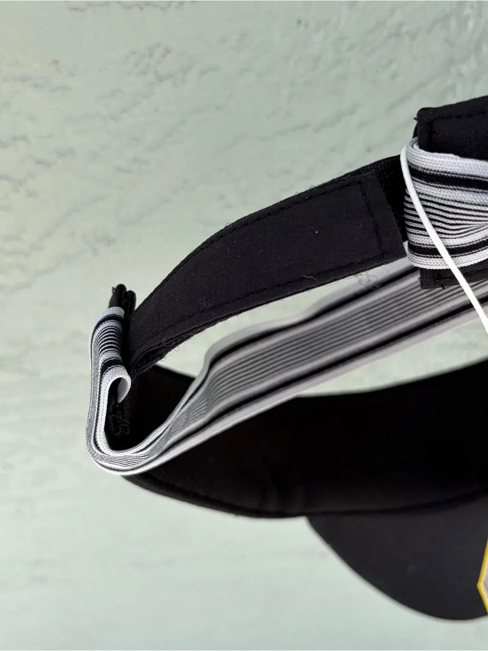 HALARA Black Smiley Visor